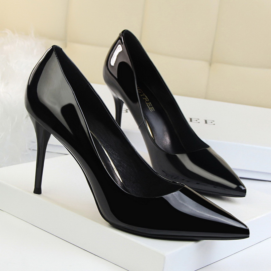 1785-6 han edition contracted sexy fashion show thin shoes with patent leather high heel lighter pointed professional OL