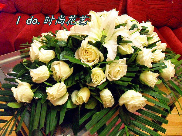 商务会议鲜花摆台桌花/签到台白玫瑰百合台花/沈阳鲜花实体店速递