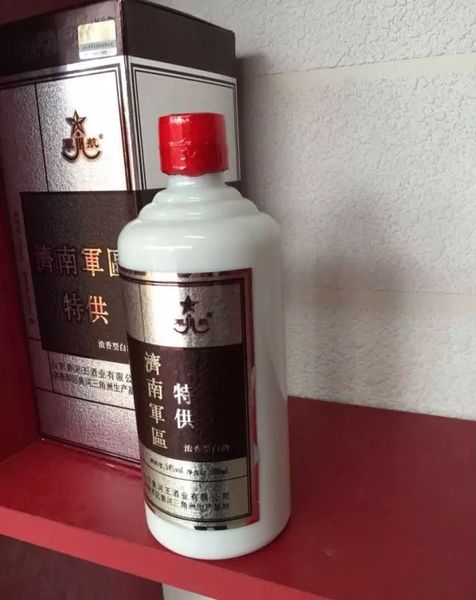 军酒包邮 军内名酒 黄河王 军航 特供 500ml 马场白酒 国产白