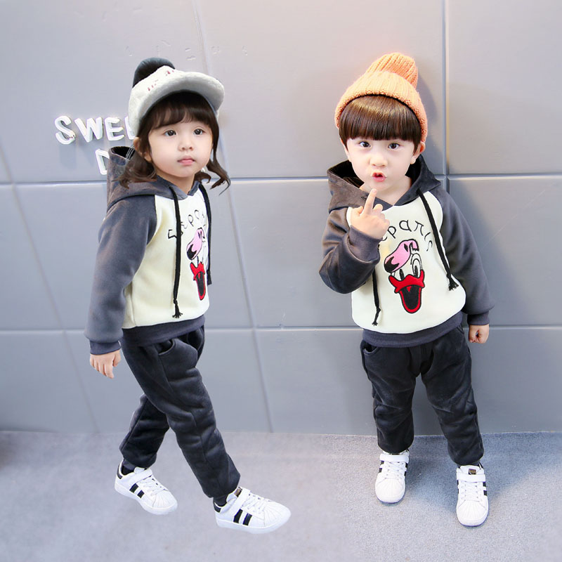 女寶寶鼕裝套裝加絨加厚2韓版潮1-4歲男童洋氣金絲絨衛衣3小童0