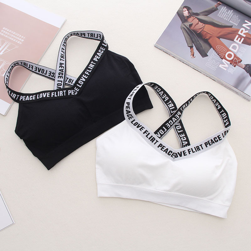 des collégiens de la lingerie filles de 14 à 16 ans fille période de développement de la veste de corsage avec la haute école de soutien-gorge de sport version coréenne des collégiens de la lingerie filles de 14 à 16 ans fille période de développement de la veste de corsage avec la haute école de soutien-gorge de sport version coréenne