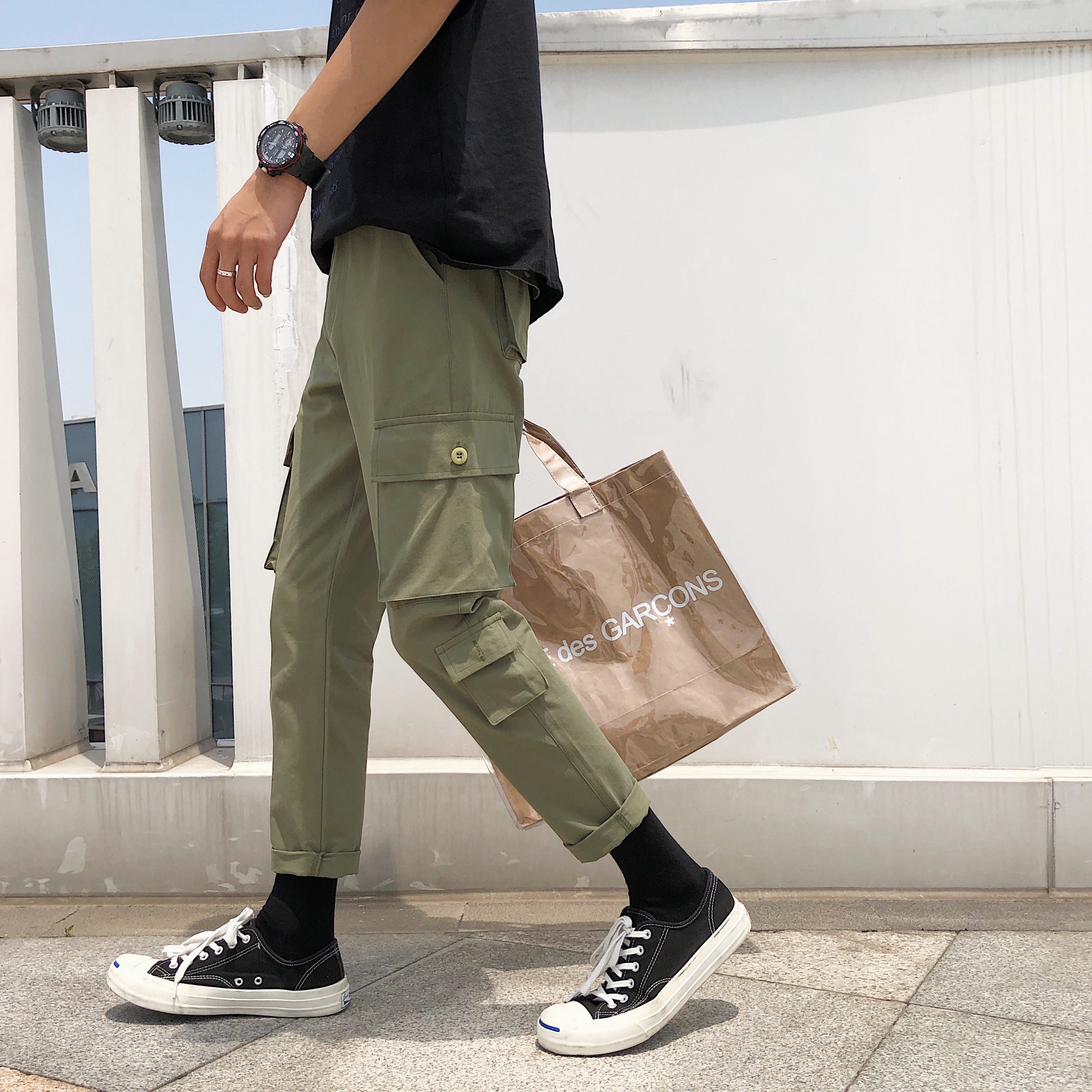 ulzzang salopette femme hétéro lâche bf multi-poche de l'étudiant version coréenne était mince sauvage ins neuf points de pantalon pour l'été ulzzang salopette femme hétéro lâche bf multi-poche de l'étudiant version coréenne était mince sauvage ins neuf points de pantalon pour l'été
