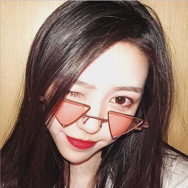 2019 nouveau millésime lunettes de soleil de punk vent triangle creux lunettes europe et les états-unis de la personnalité en métal lunettes de soleil hommes 2019 nouveau millésime lunettes de soleil de punk vent triangle creux lunettes europe et les états-unis de la personnalité en métal lunettes de soleil hommes