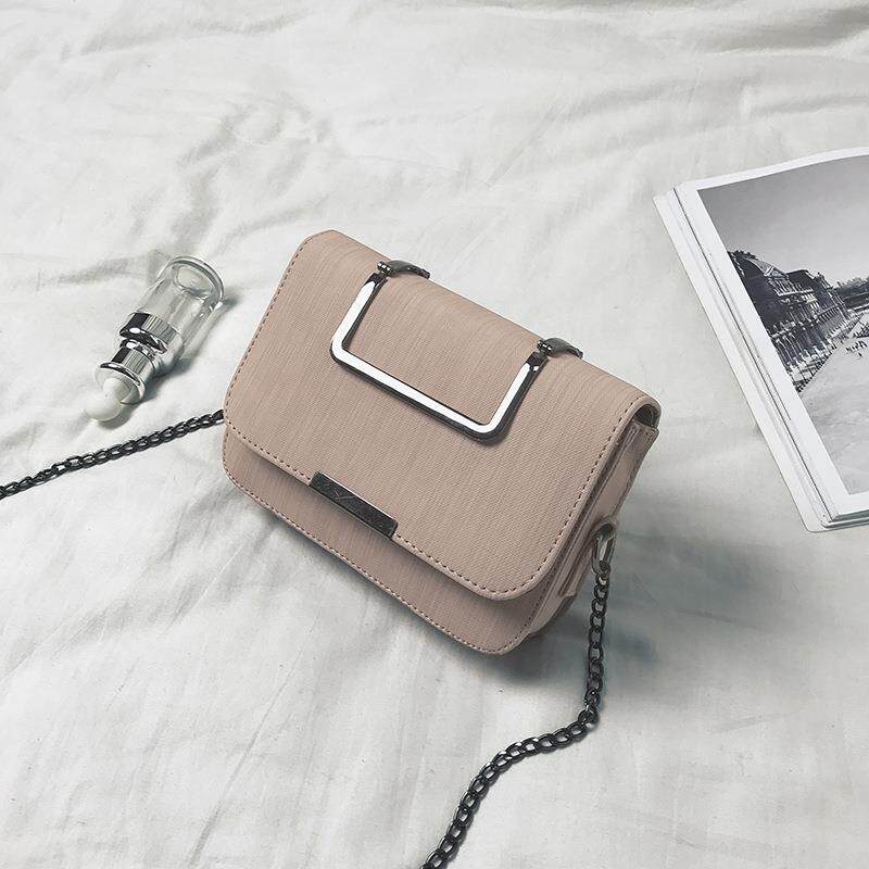 กระเป๋า 时尚百搭链条小方包2020冬季新款小包包韩版女时尚潮流百搭女包包  