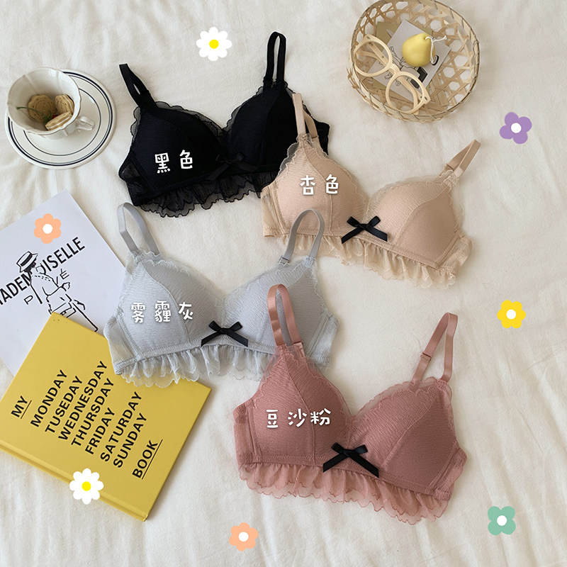 ชุดชั้นใน 秋冬2019新款韩版甜美少女舒适性感蕾丝边内衣小胸无钢圈聚拢文胸  
