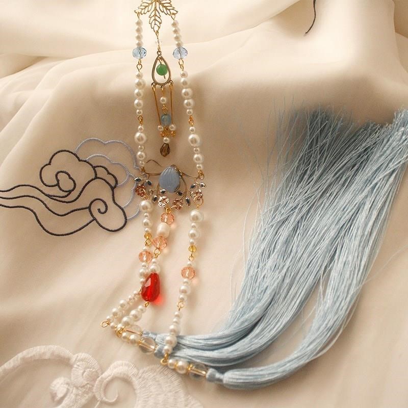 cheongsam jupe ornements antiques impériale gland broche-pression fermeture pendentif cheongsam han taille avec des tentures de chinois classique cheongsam jupe ornements antiques impériale gland broche-pression fermeture pendentif cheongsam han taille avec des tentures de chinois classique