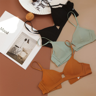 贤三简约全棉三角杯薄款显胸小文胸女运动纯棉无钢圈少女学生内衣-淘宝网 贤三简约全棉三角杯薄款显胸小文胸女运动纯棉无钢圈少女学生内衣-淘宝网
