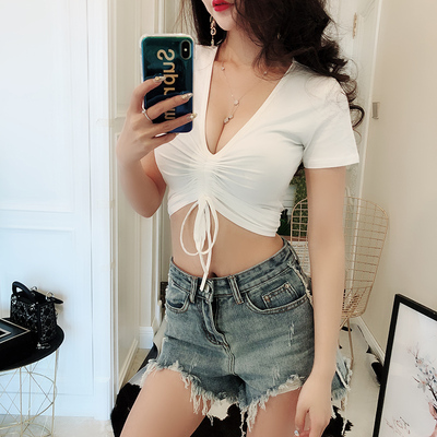 短袖夏新款小心机短款修身个性感低胸V领紧身露肚脐上衣女收腰t恤-淘宝网