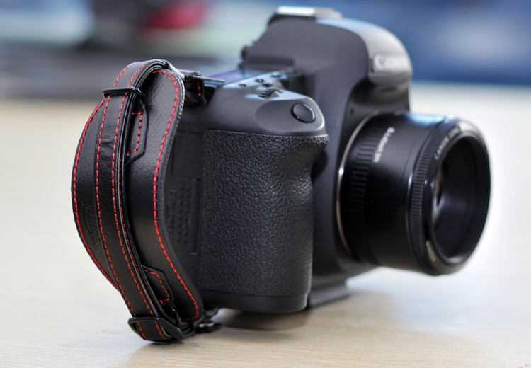 相机腕带安装_相机腕带安装_相机腕带