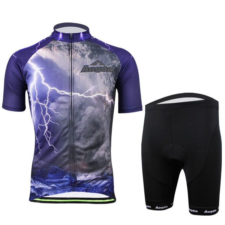 14闪电短套装前面