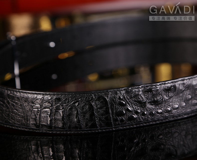 到底怎样才能辨别和区分鳄鱼皮皮带或者鳄鱼皮包的真假呢 到底怎样才能辨别和区分鳄鱼皮皮带或者鳄鱼皮包的真假呢