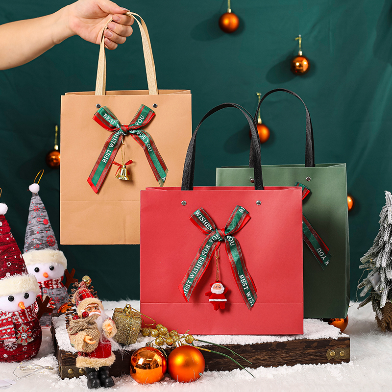 New Products in Stock Christmas Paper Bag Christmas Eve Kraft Paper Apple Packaging Gift Bag Handbag Exquisite Gift Bag