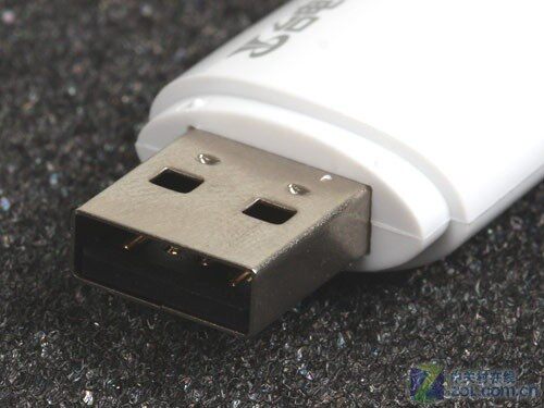 纯白如玉台电心灵塔系列8G优盘评测