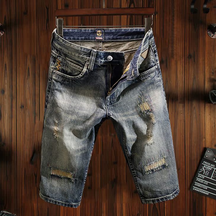 en 2019, les européens et les américains vent nouveau jeans shorts hommes de trou du patch de l'eau de lavage rétro tendance de la mode de la personnalité cinq pantalons en 2019, les européens et les américains vent nouveau jeans shorts hommes de trou du patch de l'eau de lavage rétro tendance de la mode de la personnalité cinq pantalons