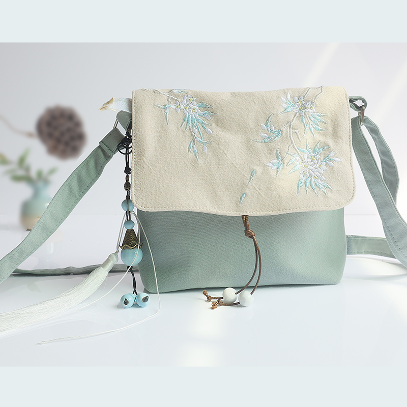Summer new simple forest art Chinese style ancient style Hanfu canvas bag Messenger bag fairy cloth small square bag