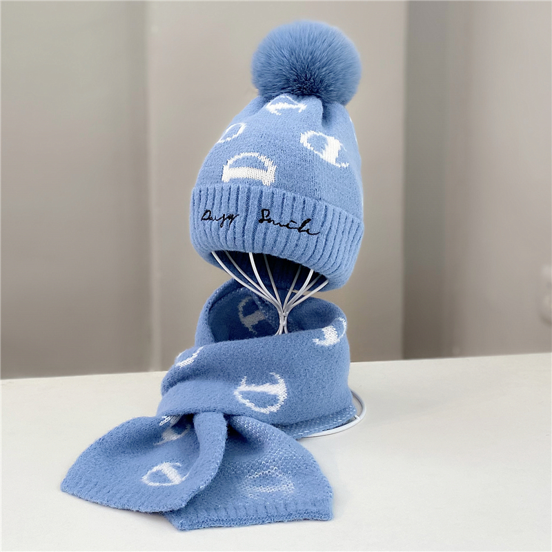 Winter Children's Woolen Knitted Hat Two-Piece Set Men's and Women's Casual Ear Protection Fur Ball Thickened Warm Hat Scarf Set