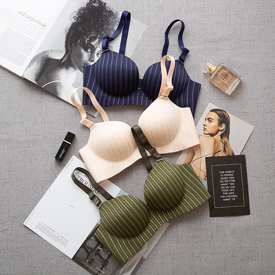 无痕内衣套装女文胸聚拢无钢圈上托调整型防下垂性感少女小胸罩厚-淘宝网 无痕内衣套装女文胸聚拢无钢圈上托调整型防下垂性感少女小胸罩厚-淘宝网