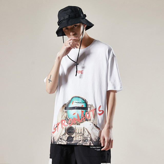 VII universe put the end of summer the trend of the original astronauts printing OVERSIZE loose round neck short-sleeved T-shirt men VII universe put the end of summer the trend of the original astronauts printing OVERSIZE loose round neck short-sleeved T-shirt men