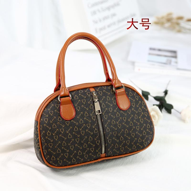 old middle-aged mom grocery shopping phone change clutch shoulin handbags elderly mini portable small bag