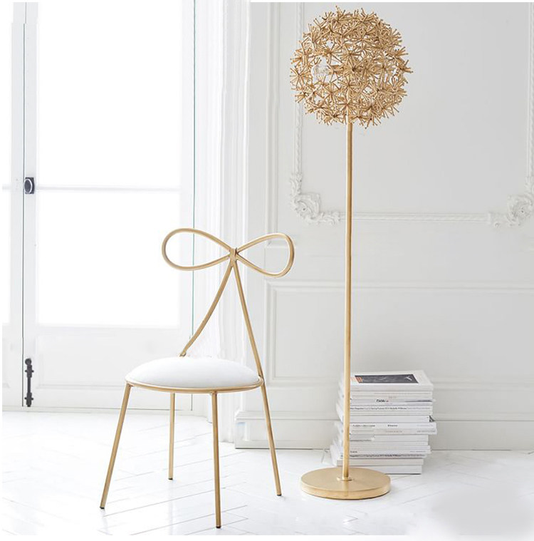 เก้าอี้ 北欧简约休闲椅金属餐厅椅子整单人梳妆蝴蝶结椅铁艺火锅酒店凳子  