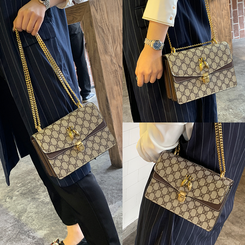 hong kong d'achat de sacs à main en cuir 2019 été, des nouvelles de la boucle de la chaîne petit carré paquet joker sac à bandoulière diagonale paquet de marée hong kong d'achat de sacs à main en cuir 2019 été, des nouvelles de la boucle de la chaîne petit carré paquet joker sac à bandoulière diagonale paquet de marée