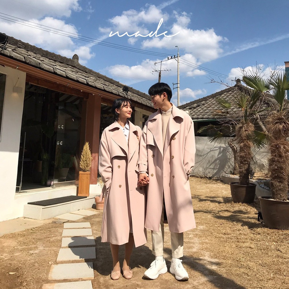 corée ins ultra-feu dans le printemps et l'automne couples robe de veste des femmes et des hommes chic le même paragraphe de la section de double-breasted trench coat grande taille lâche corée ins ultra-feu dans le printemps et l'automne couples robe de veste des femmes et des hommes chic le même paragraphe de la section de double-breasted trench coat grande taille lâche