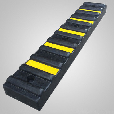 橡胶防撞条 车库防撞块 马头防撞条 晶格反光警示防撞板 bh-330