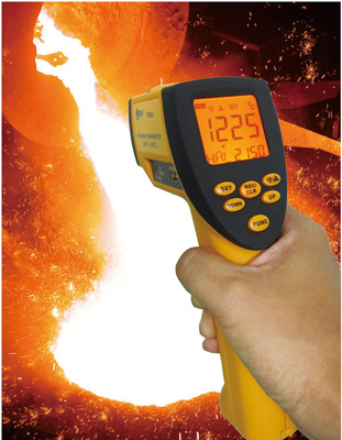tm980d 可测钢水 冶金专用 红外测温仪 200℃～1850