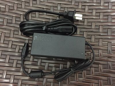 小米平衡车原装充电器ninebot mini 九号 9号原厂正品平衡车 4孔