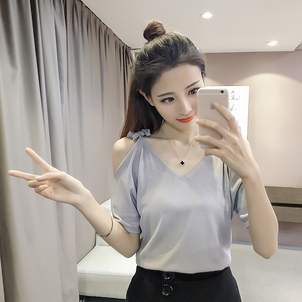 2017夏季新品韩版女装时尚性感露肩系带上衣宽松短袖套头针织衫