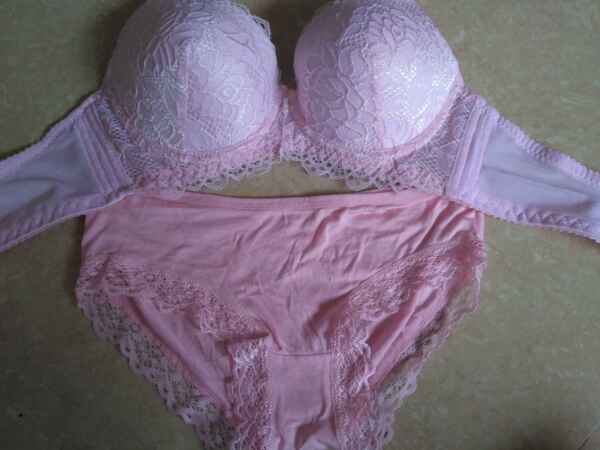 内衣文胸套装聚拢调整型女士加厚性感深V上托收副乳小胸mm平胸罩