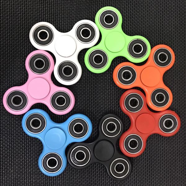 美国edc fidget spinner指尖陀螺三角三叶陶瓷成人指间手指解压
