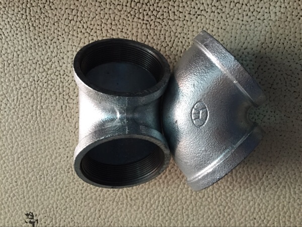 镀锌90度弯头 内丝弯头 镀锌管件 铸铁丝扣弯头 dn15 20 25 32 40