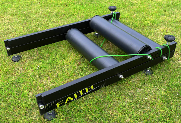 实体专卖店15款faith滚筒骑行台送抛物线防护边自行车训练台 包邮