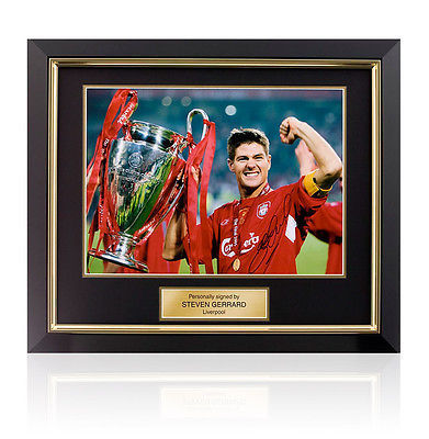 代购 亲笔签名照片海报 伊斯坦布尔 利物浦队杰拉德照片