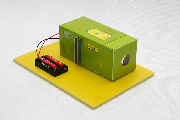 科技小制作幼儿小学科学小实验培训教学具材料 自制幻灯机