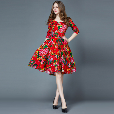 张馨予红毯大花长裙棉麻复古东北中长款连衣裙大码碎花亚麻长裙女