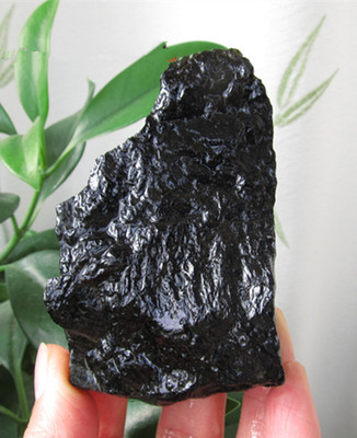 天然黑碧玺原石 原矿 裸石 电气石 矿物晶体标本石把玩摆件