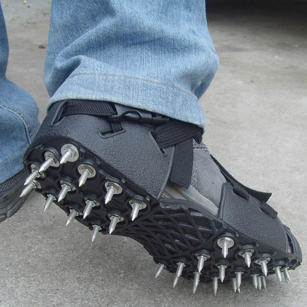热销雪山登山野营户外爬山矶钓雪地冰川冰钓钢钉鞋套-防滑钢钉鞋