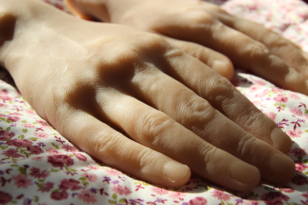 包邮2015新款热销拍摄道具摆件仿真男手模手感逼真矽胶手模具