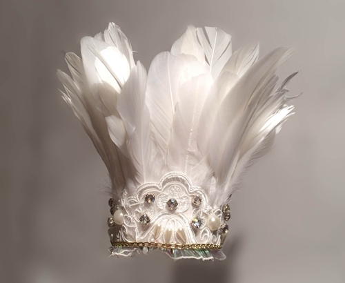 婚礼新娘皇冠头饰 舞台走秀表演 夸张白色羽毛蕾丝小皇冠发饰