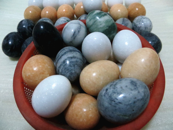天然水晶农家石头鸡蛋健身把玩鸡蛋石家居装饰风景摆件送礼首选