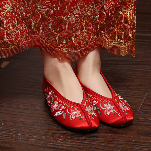 包邮绣花鞋结婚新娘婚鞋大红色布鞋古装喜服鞋舞蹈鞋单鞋格格女鞋