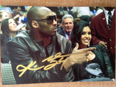 nba科比亲笔签名照片kobe片全球限量6寸收藏热卖明星周边纪念品4
