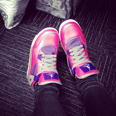 乔四代 aj4 pink gs亮粉色珍珠粉情人节高帮女鞋篮球鞋487724-607