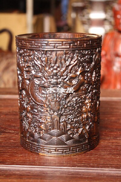 越南黑檀木御天五龙图精雕工艺品笔筒