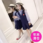 Quần áo bé gái gió đại học quần áo nữ mùa thu 2018 mới to boy dài tay giả hai váy trẻ em nước ngoài