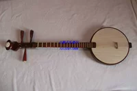 Этнические деревянные музыкальные инструменты с аксессуарами