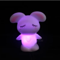 Любовь кролика красочные ночные огни Семь Loire Rabbit Lantern Rogue Rogue Rogue Lights Source