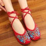 Giày mới 2017 giày bướm gió quốc gia Giày nữ cũ Bắc Kinh giày vải thêu tăng vuông nhảy giày thấp